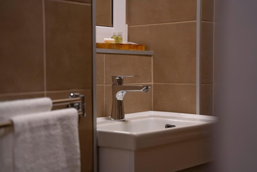 Coban Residence - A3 - Scandinavian Apartment Braşov Buitenkant foto